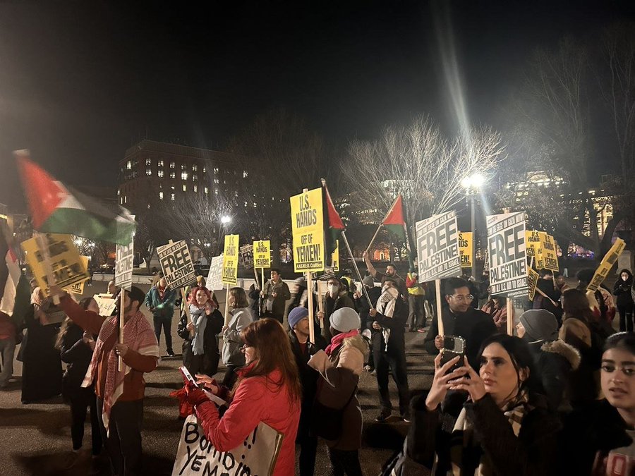 تظاهرة في العاصمة الأمريكية واشنطن رفضا للهجمات على اليمن