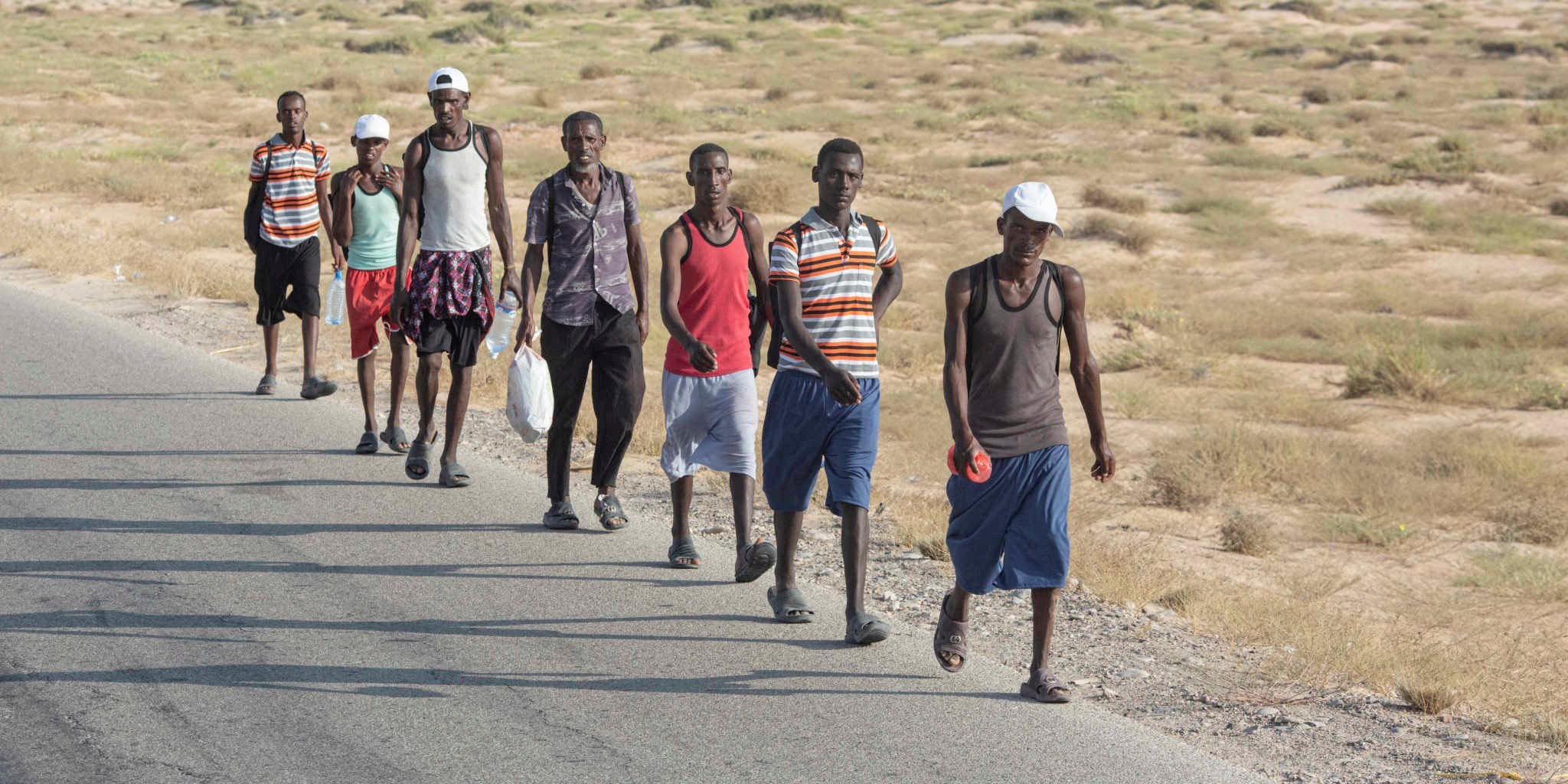 الهجرة الدولية تعلن نقل 264 مهاجرا إثيوبيا من اليمن إلى بلادهم
