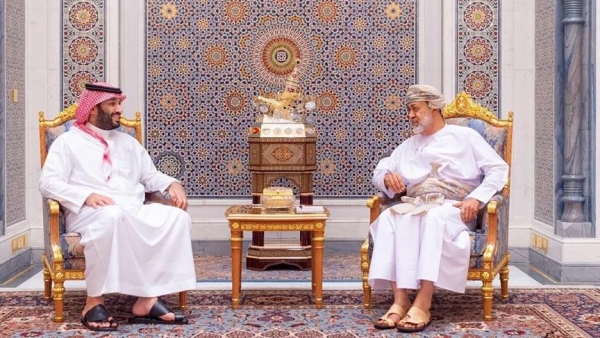 ولي العهد السعودي وسلطان عمان يؤكدان المضي بتعزيز العلاقات بين البلدين