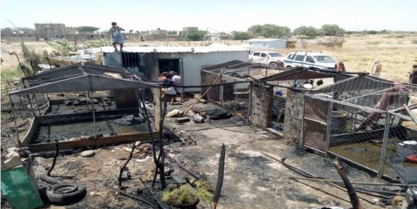حريق يلتهم 6 مساكن للنازحين في  محافظة مأرب