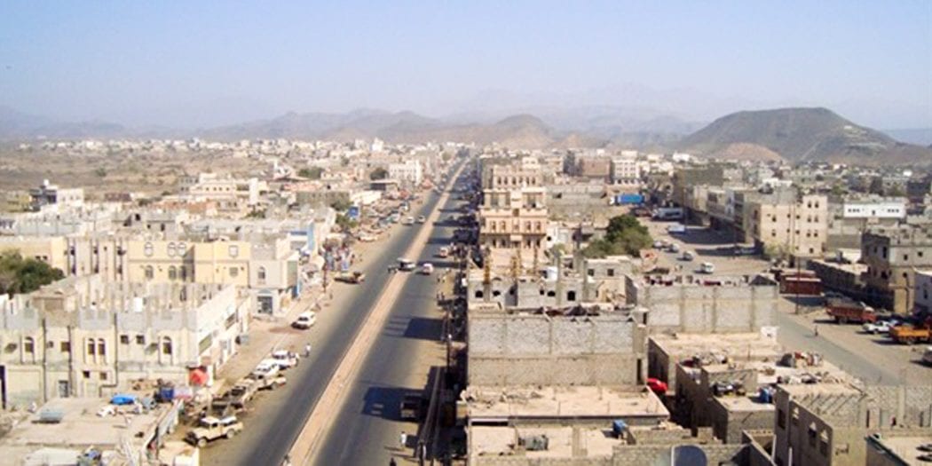 مليشيا الانتقالي تداهم مخازن تجار شماليين في محافظة لحج