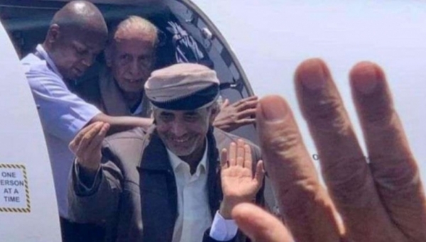 اللواء محمود الصبيحي يعود إلى عدن بعد غياب شهرين في رحلة علاجية