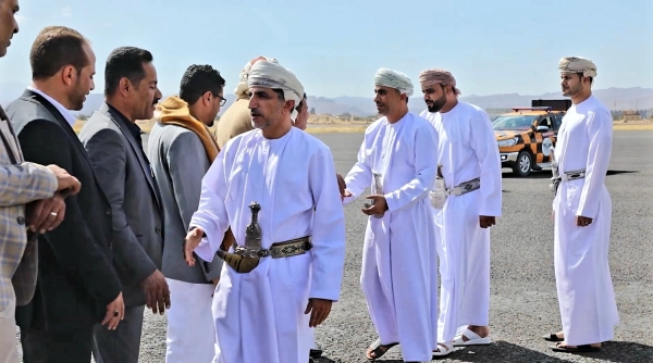 الكشف عن سبب زيارة وفد من جماعة الحوثي للرياض.. المطارات والرواتب