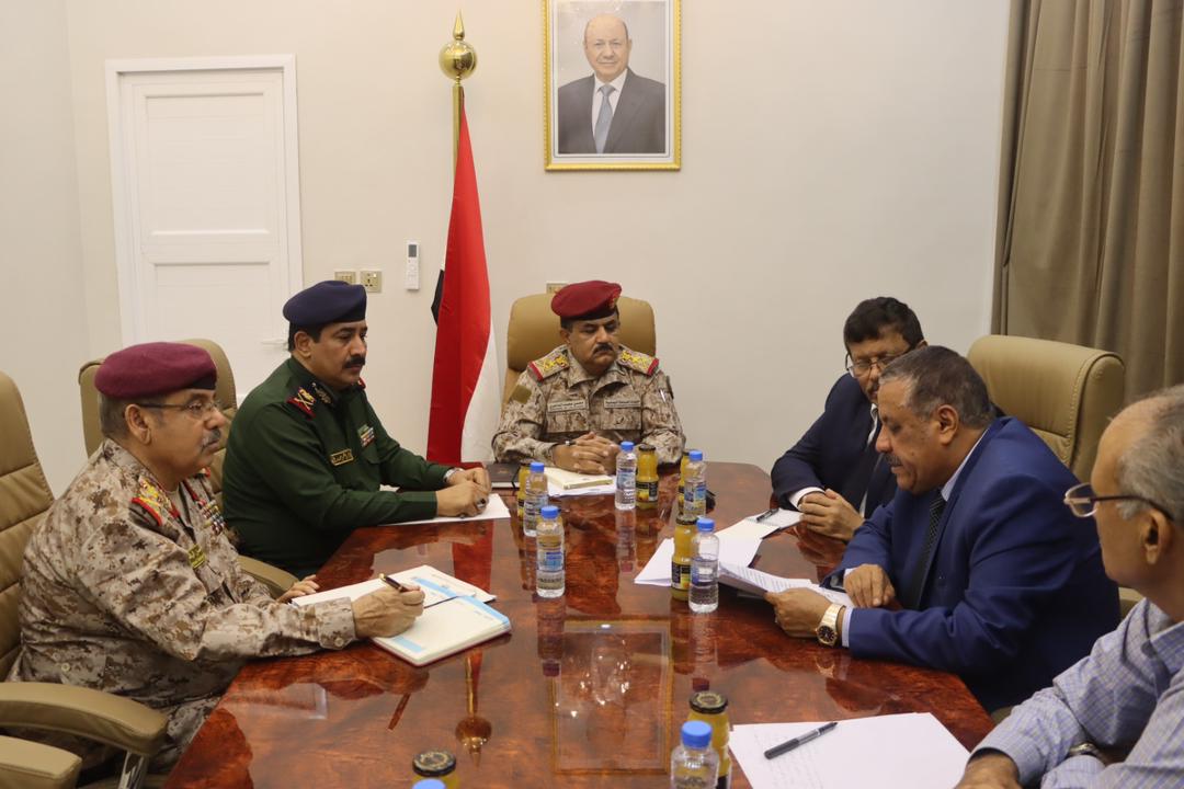 برئاسة وزير الدفاع..اللجنة الأمنية العليا  تناقش جهود مكافحة الإرهاب والتهريب.