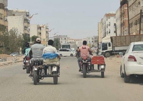 احتجاجات على حظر الدراجات النارية في مدينة عدن