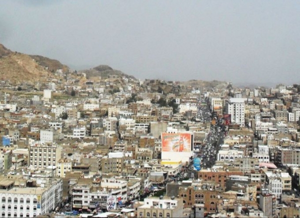 تعز.. وساطة محلية تنجح في إتمام عملية تبادل 9 أسرى بين الحوثيين والقوات الحكومية