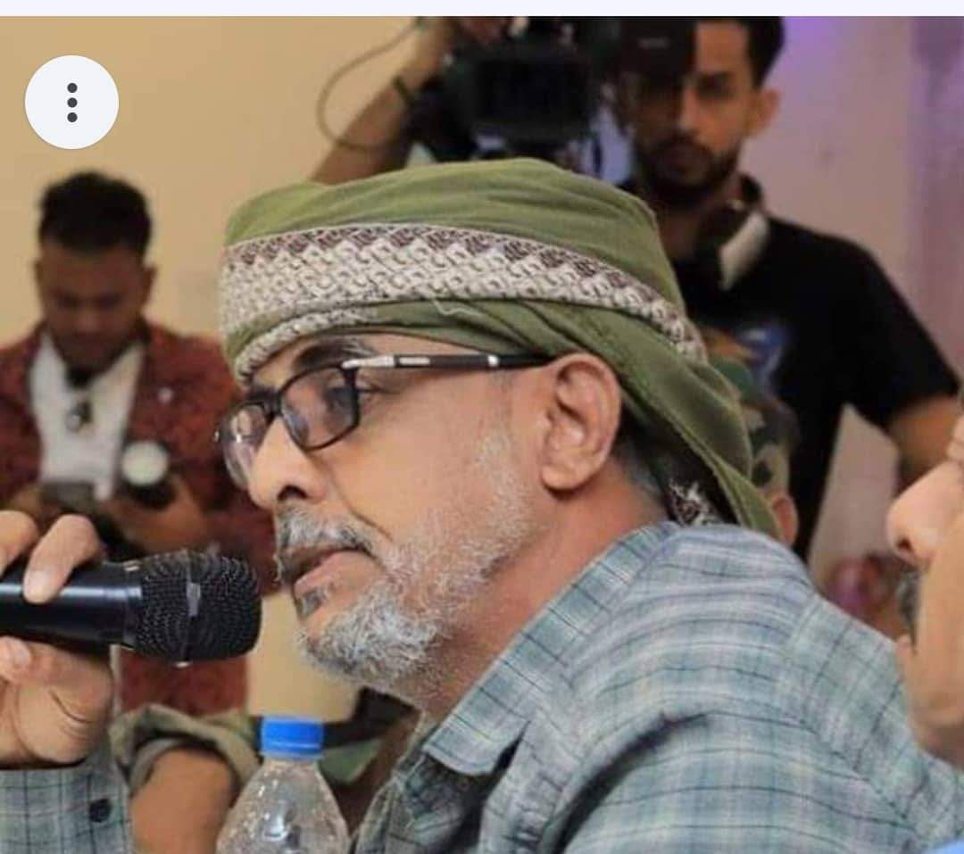 قيادي في الانتقالي يهدد بثورة جياع في عدن