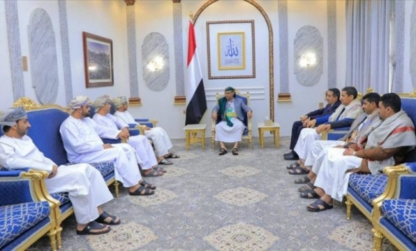 وفد سلطنة عمان يغادر صنعاء بعد زيارة وصفها الحوثيون بالمثمرة