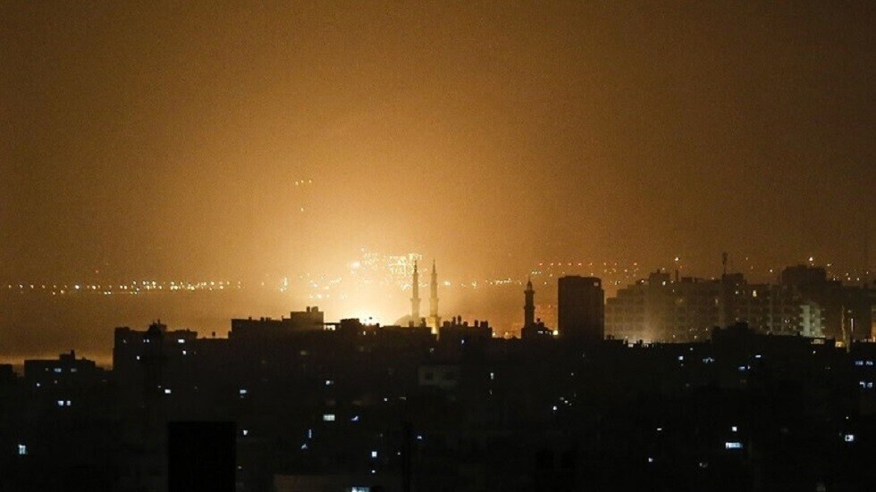 مستجدات غزة.. تواصل القصف الإسرائيلي العنيف مع انقطاع الاتصالات