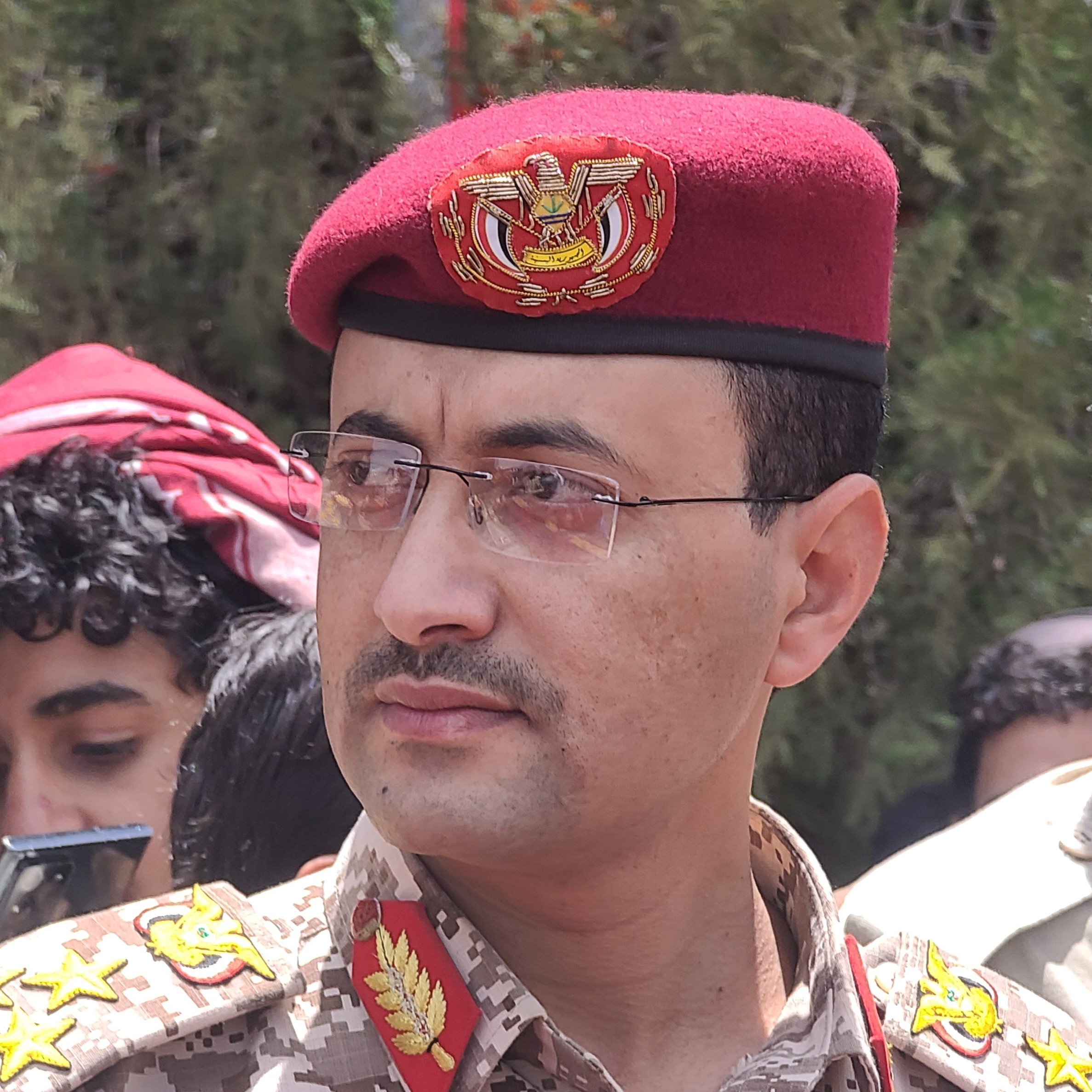 قوات صنعاء تكشف تفاصيل استهداف سفينة أمريكية في البحر الاحمر