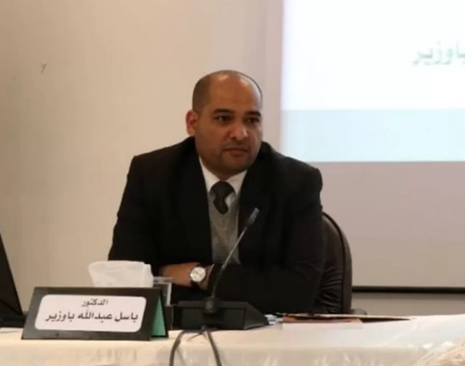 د . باسل باوزير يُحاضر في اجتماع الفريق الاستشاري الدستوري للدعم في اليمن حول الانفصال في القانون الدستوري والقانون الدولي