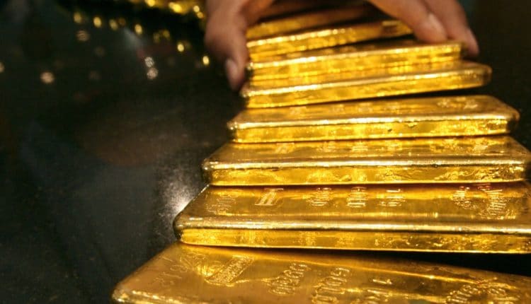 بلومبرغ: الإمارات أصبحت الوجهة المفضلة للعصابات الإفريقية لتهريب الذهب إليها