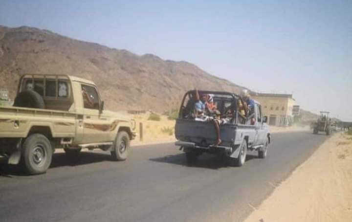 عاجل.. الحوثيون يهاجمون مناطق في لحج لتخفيف الضغط في شبوة.. تفاصيل