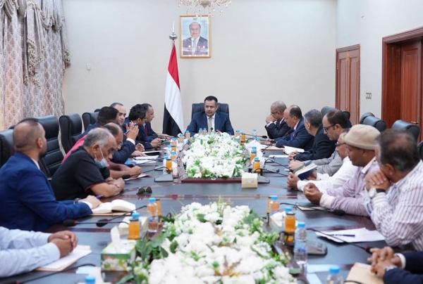 الحكومة تُطمئن المواطنين بوجود مخزون غذائي يكفي لأربعة أشهر قادمة