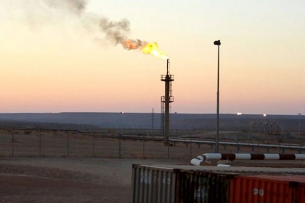 قوات مدعومة من الإمارات تكثف انتشارها في حقول نفطية بمحافظة حضرموت