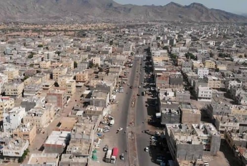 عاجل: فوضى في لحج على خلفية اختطاف قائد عسكري.. استحداث حواجز عسكرية وتفتيش بالهوية (تفاصيل)