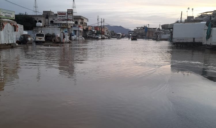وفاة ثلاثة أشخاص جراء تدفق سيول الأمطار في محافظة الجوف