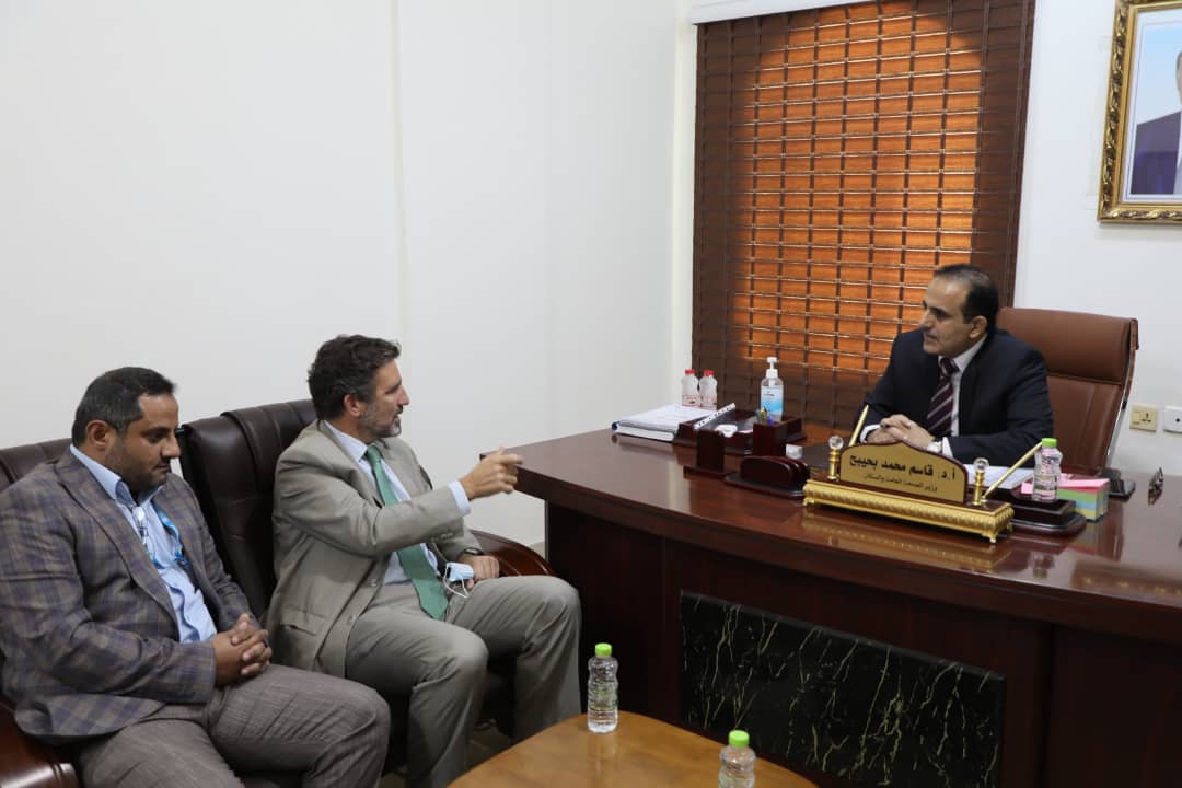 وزير الصحة يلتقي نائب المنسق للشؤون الإنسانية للامم المتحدة لدى بلادنا