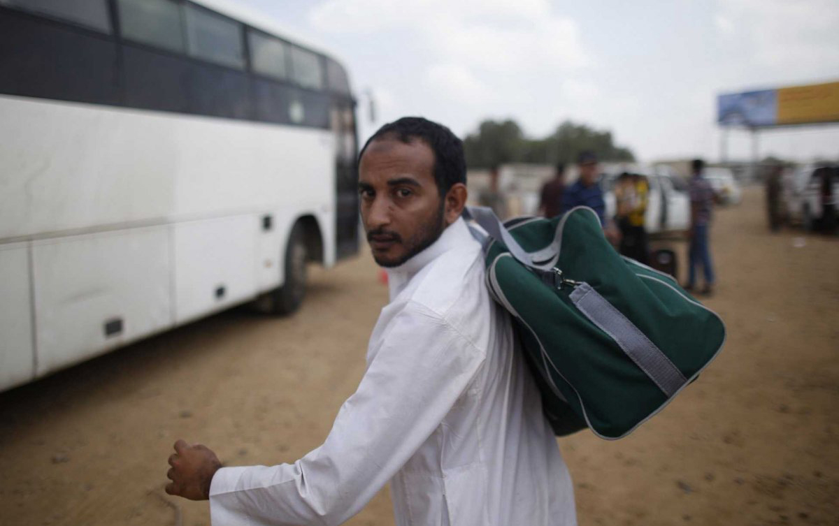 بعد المناطق الجنوبية.. السعودية تشرع بترحيل اليمنيين من مناطق جديدة