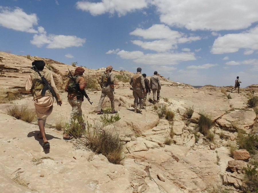 الحوثيون يدفعون بمزيد من التعزيزات إلى جبهات مأرب رغم الهدنة.. تفاصل