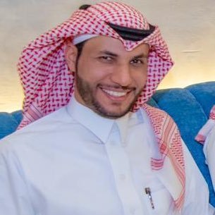 مذيع سعودي شهير يهاجم إعلاميي الانتقالي ويتهمهم بالعمل مع الحوثي