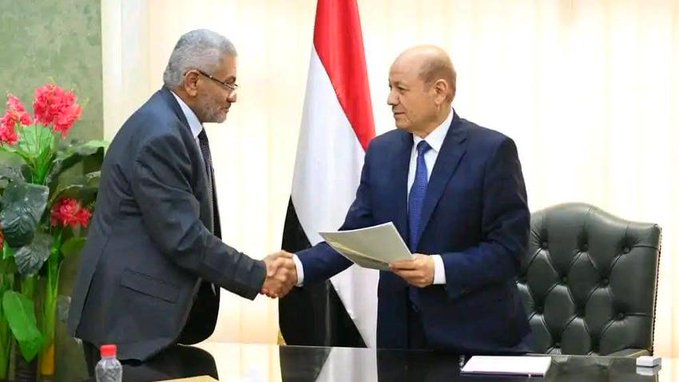 القاضي الهتار يتهم المجلس الرئاسي باستهداف استقلال القضاء بعد التعيينات الأخيرة