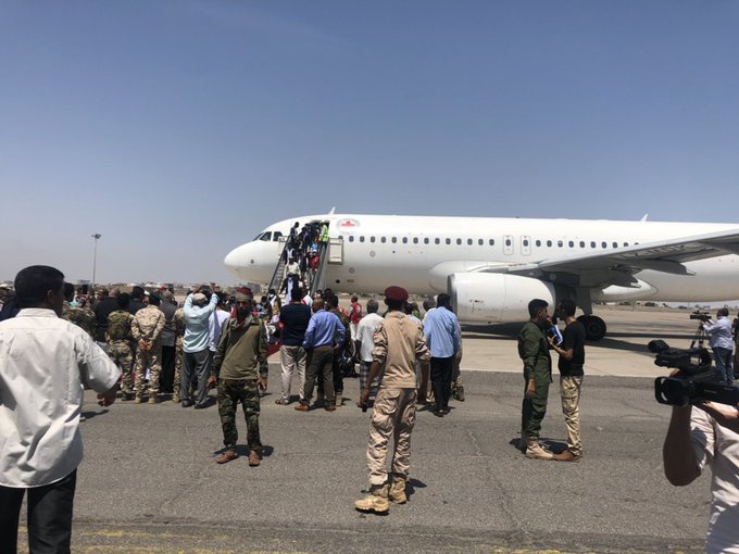 الحوثيون يكذِّبون السعودية: من تم الإفراج عنهم اليوم ليسوا أسرى حرب