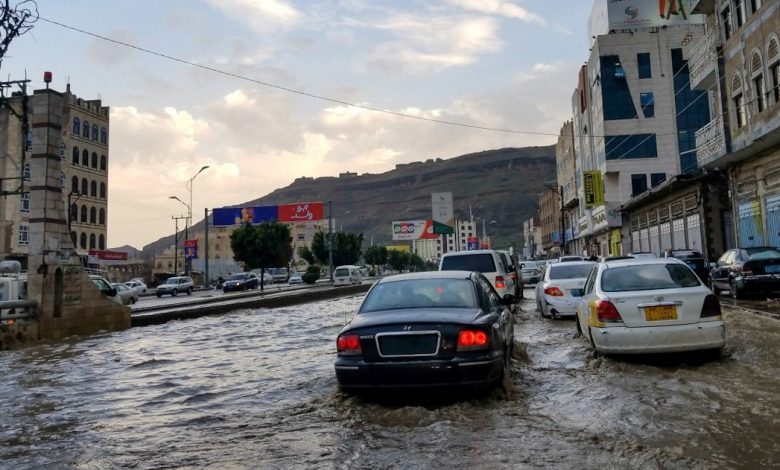 الأرصاد اليمني يتوقع استمرار هطول الأمطار الرعدية على هذه المحافظات