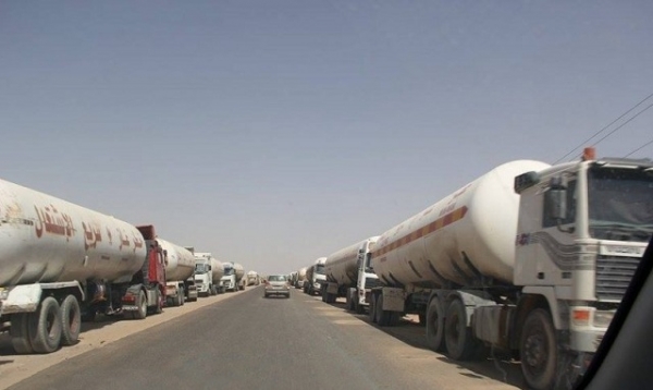  طالبت بدفع جبايات غير قانونية..مليشيا الانتقالي تحتجز مئات الشاحنات في أبين