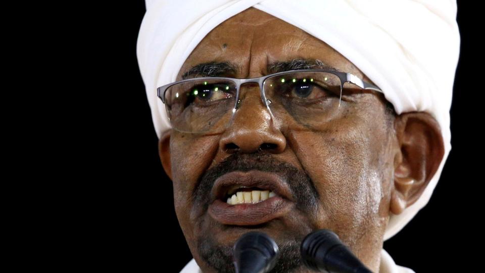 الرئيس السوداني يطلق جميع المعتقلات خلال التظاهرات
