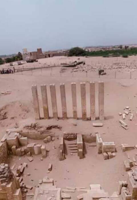 فضيحة جديدة .. الإمارات تنهب آثار معبد أوام  في مأرب