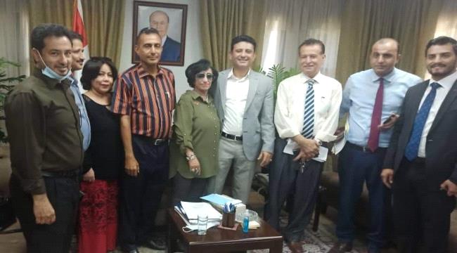لتلقي العلاج في جمهورية مصر العربية .. : مارم يلتقي الفنانة أمل كعدل بالقاهرة