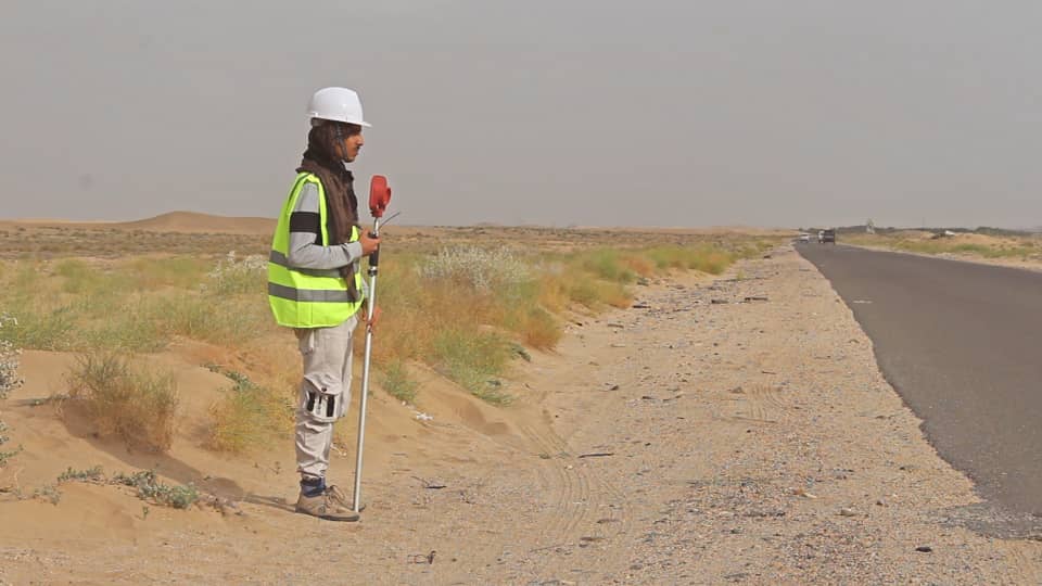   لحج.. بدء أعمال المسح لتنفيذ مشروع صيانة وإعادة تأهيل طريق الوهط طور الباحة من قبل الشركات المنفذة 