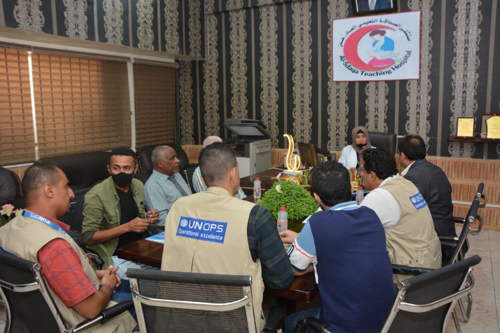 مدير  مكتب  UNOPS في اليمن يزور مستشفى الصداقة بعدن 