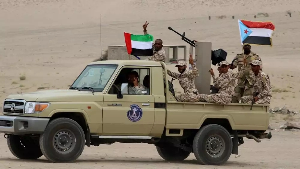 على خلفية مظاهرة جماهيرية حاشدة رافضة للإحتلال الأجنبي في الجزيرة ..  : قوات المجلس الإنتقالي تعتقل القيادي المؤتمري الميموري ومرافقه في جزيرة سقطرى