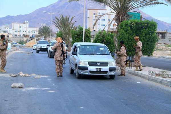 اللجنة الأمنية في وادي حضرموت تدعو المواطنين إلى اصطحاب إثباتاتهم الشخصية أثناء تنقلهم
