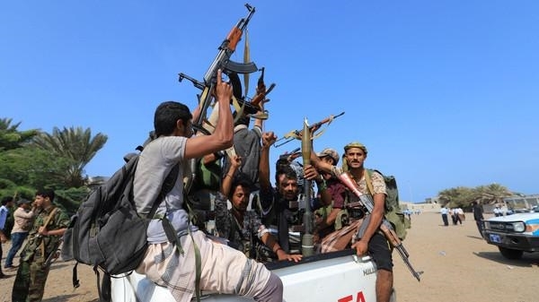 الحديدة : مليشيات الحوثي تستمر في تدمير منازل المدنيين في حي منظر الشعبي