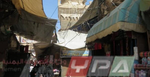 مليشيات الحوثي تحول قاعدة مئذنة أحد مساجد صنعاء القديمة الى محل تجاري  