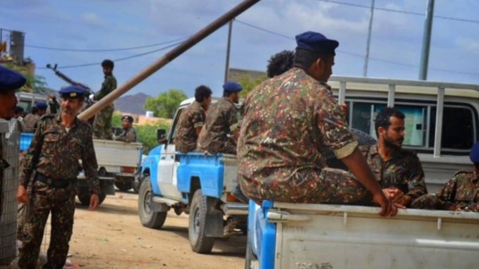  أجهزة الأمن في أبين تلقي القبض على مسلحين بحوزتهم متفجرات