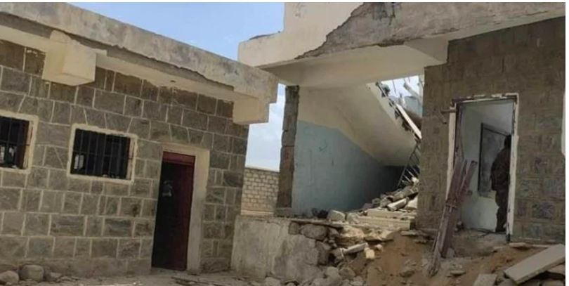 الحكومة تدين استهداف الحوثيين مدرسة في مأرب بصاروخ باليستي