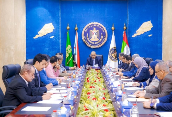 مليشيا الانتقالي تطالب بتعيين محافظين في المحافظات الجنوبية وإخراج القوات العسكرية وهيكلة الدفاع والداخلية