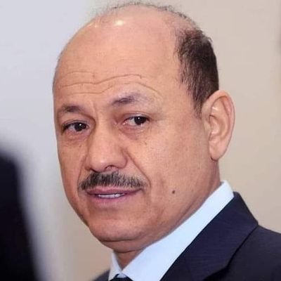 عاجل: قرار من العليمي بمنع مغادرة المسئولين مدينة عدن.. تفاصيل