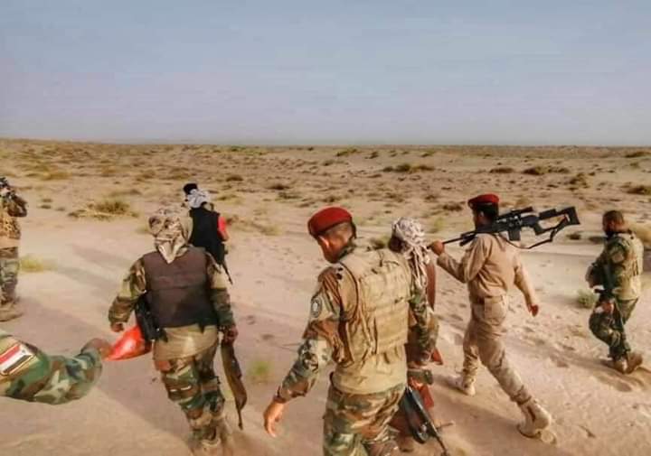 رئيس مجلس القيادة يوجه بإيقاف أي عملية عسكرية في أبين