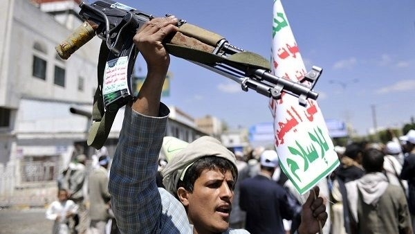 حجة.. مليشيا الحوثي تشن حملة مسعورة ضد قبائل حجور وتقصف المنازل بالصواريخ
