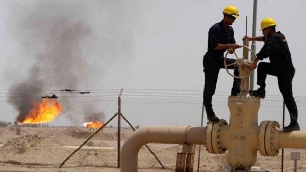 ناشط يكشف عن نهب 250 ألف برميل من النفط الخام في محافظة شبوة
