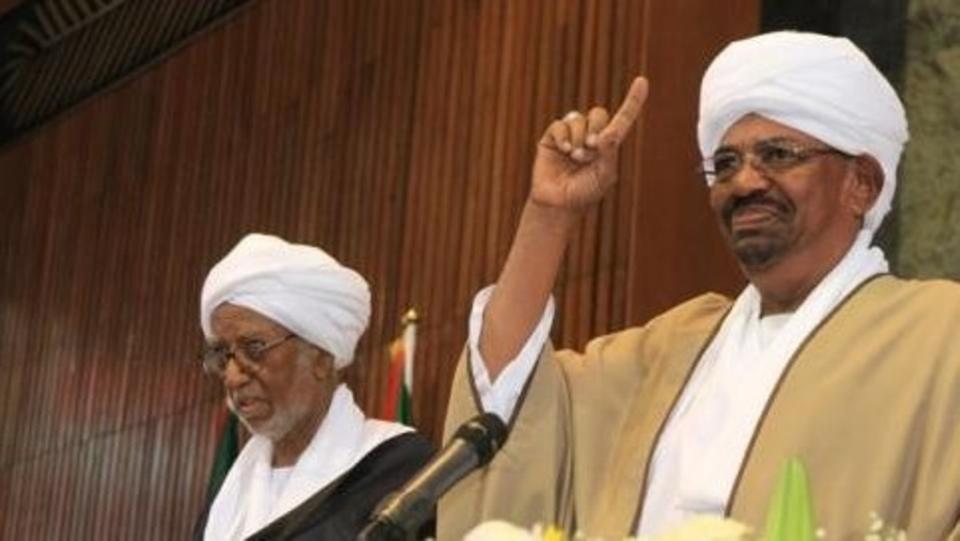السودان.. البشير يتعهد بإجراء إصلاحات اقتصادية واسعة 
