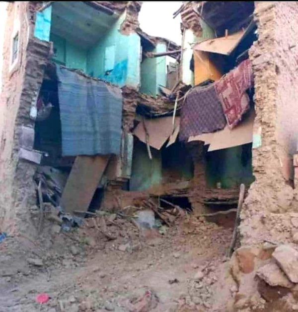 وفاة ستة أشخاص وإصابة آخرين جراء انهيار منزل في محافظة البيضاء
