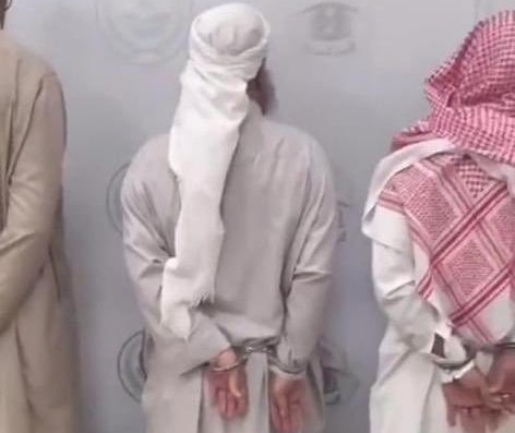 السلطات السعودية تعتقل داعية سلفي يمني كان في طريقة لأداء فريضة الحج