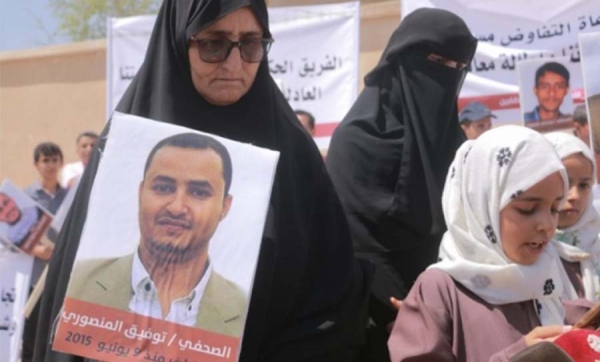 "سام" تطالب الحوثيين بالإفراج الفوري عن الصحفي المنصوري وعلاجه