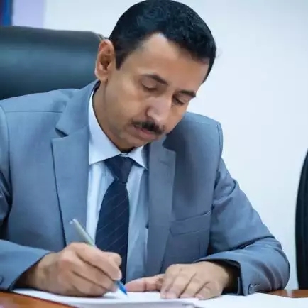 بمناسبة عيد السادس والعشرون من سبتمبر المجيد .. : بن عديو : ستبقى أهداف 26 سبتمبر المشعل الذي أضاء للشعب اليمني درب الحرية